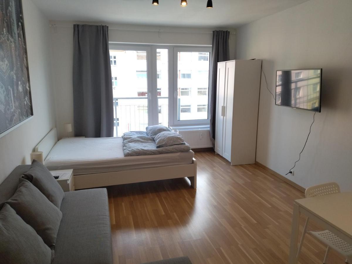 Brand New Studio Apartment # 42 In Brand New Building With Free Parking In The Center Prague Ngoại thất bức ảnh